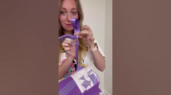 Quick tip: adjust loungefly backpack straps easily! #loungefly