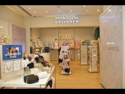 Nearest Accessories Shop