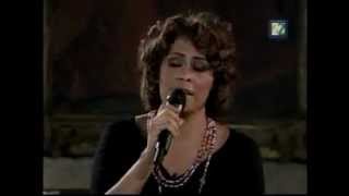 "Besame mucho"_Regina Orozco, Susana Zabaleta y Eugenia Leon chords