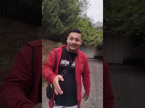  یه آبمیوه فروشی تو هند سه بار تلاش می کنه دو بار خراب می کنه و دفعه سوم درست می کنه