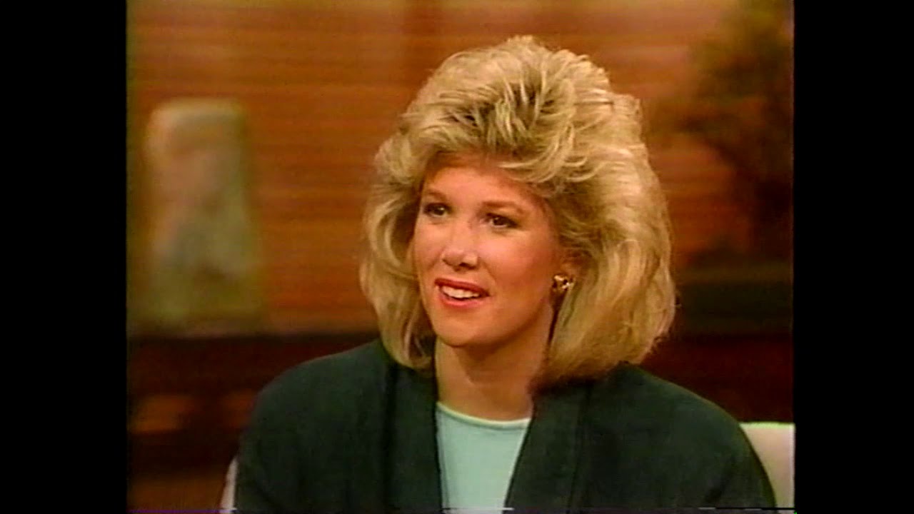 Good Morning America interviews Larry Martin   about China  Beach .