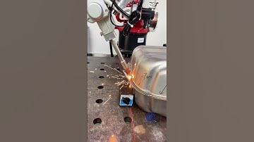 Trải nghiệm 20 giây chân thực: Robot hàn bình nhiên liệu thép! #hanrobot #mayhanrobot