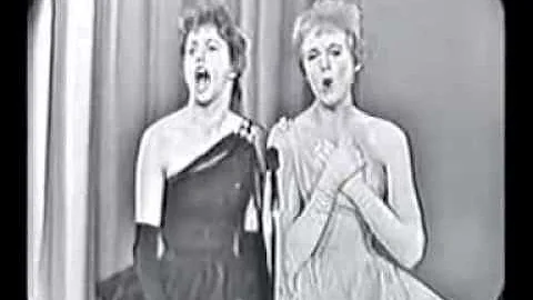 Julie & Carol at Carnegie Hall - History of Musica...