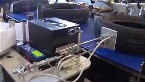 Label Applicator - Evolution with Powerkit and Print Apply Easyliner with HPS for Tyres Industry