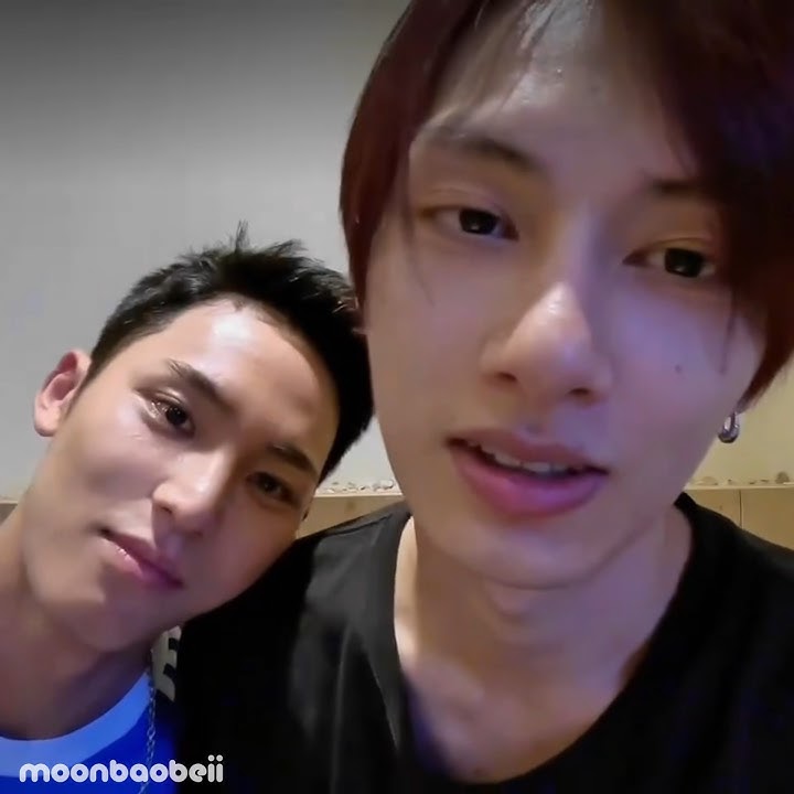 Mingyu turns into a babie around Jun! #junhui #mingyu #seventeen #kpop
