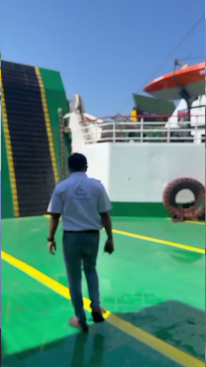 Sahabat di kapal