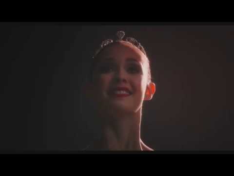 La Parte que no ves: un ballet a través de los sentidos. La majestuosidad de la Plaça del Marquès de Camps en Girona: un deleite para los sentidos