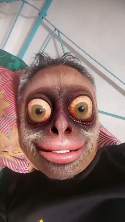 hai anak anak kecil jangan nangis terus nanti saya makan