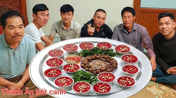 Đầu Bếp Hải.Làm Mâm Tiết Canh  Lòng Lợn Siêu Ngon | Biển Nguyễn ngọc.