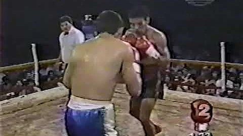 Julio Cesar Chavez vs Russell Mosley