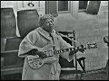 Capture de la vidéo Sister Rosetta Tharpe- "Didn't It Rain?" Live 1964 (Reelin' In The Years Archive)