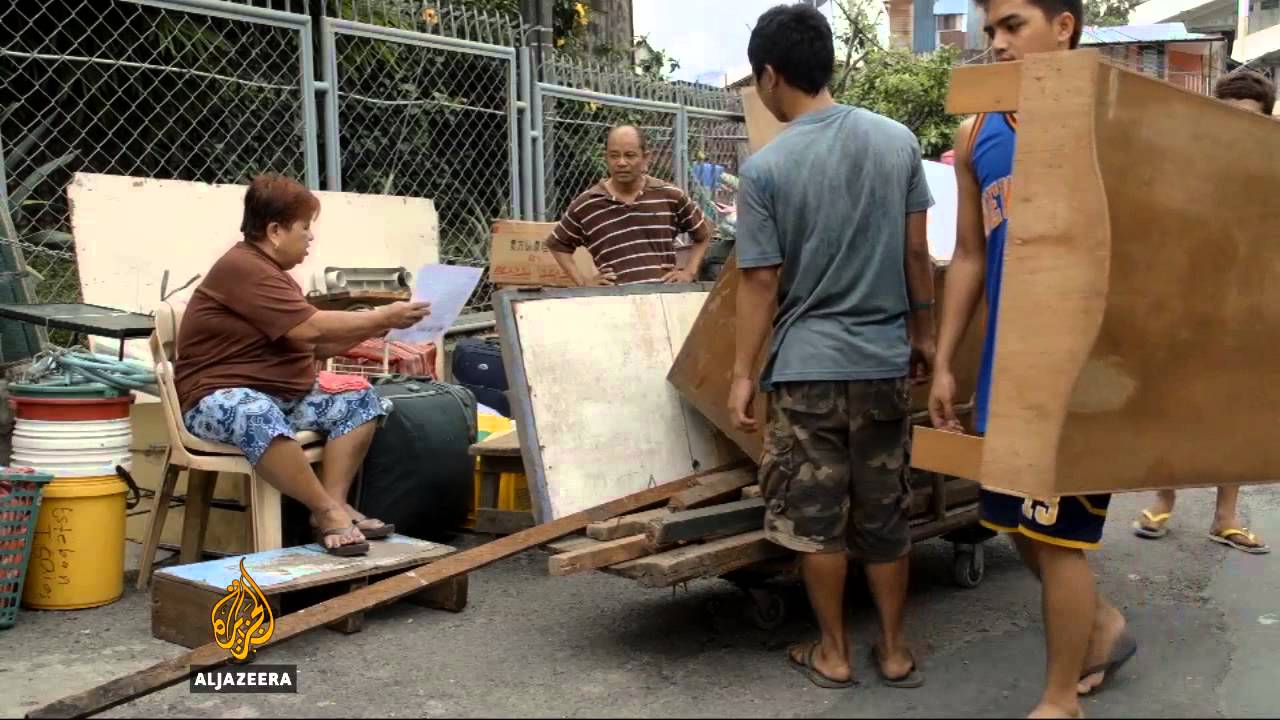 الفيضانات تغلق أجزاء من مانيلا