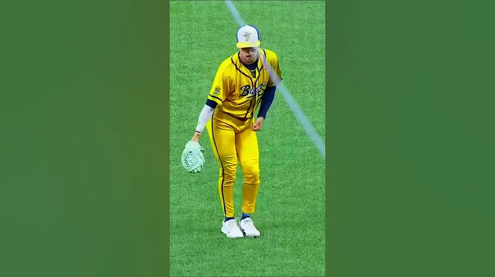 When in Baltimore🕺🏾#baltimore #dance #espn #savannahbananas