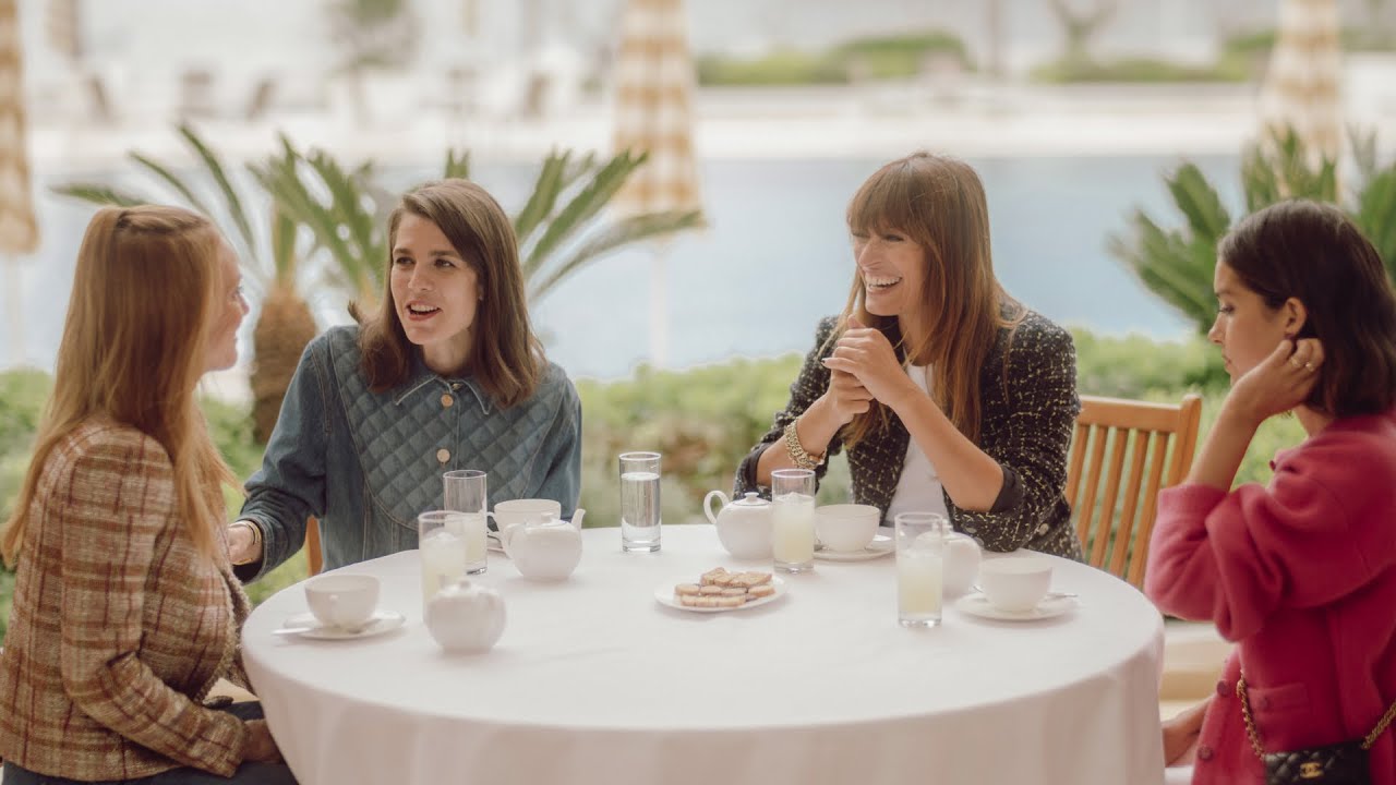 Ambassadors and Friends of the House at the CHANEL Cruise 2022/23 Show — CHANEL Shows