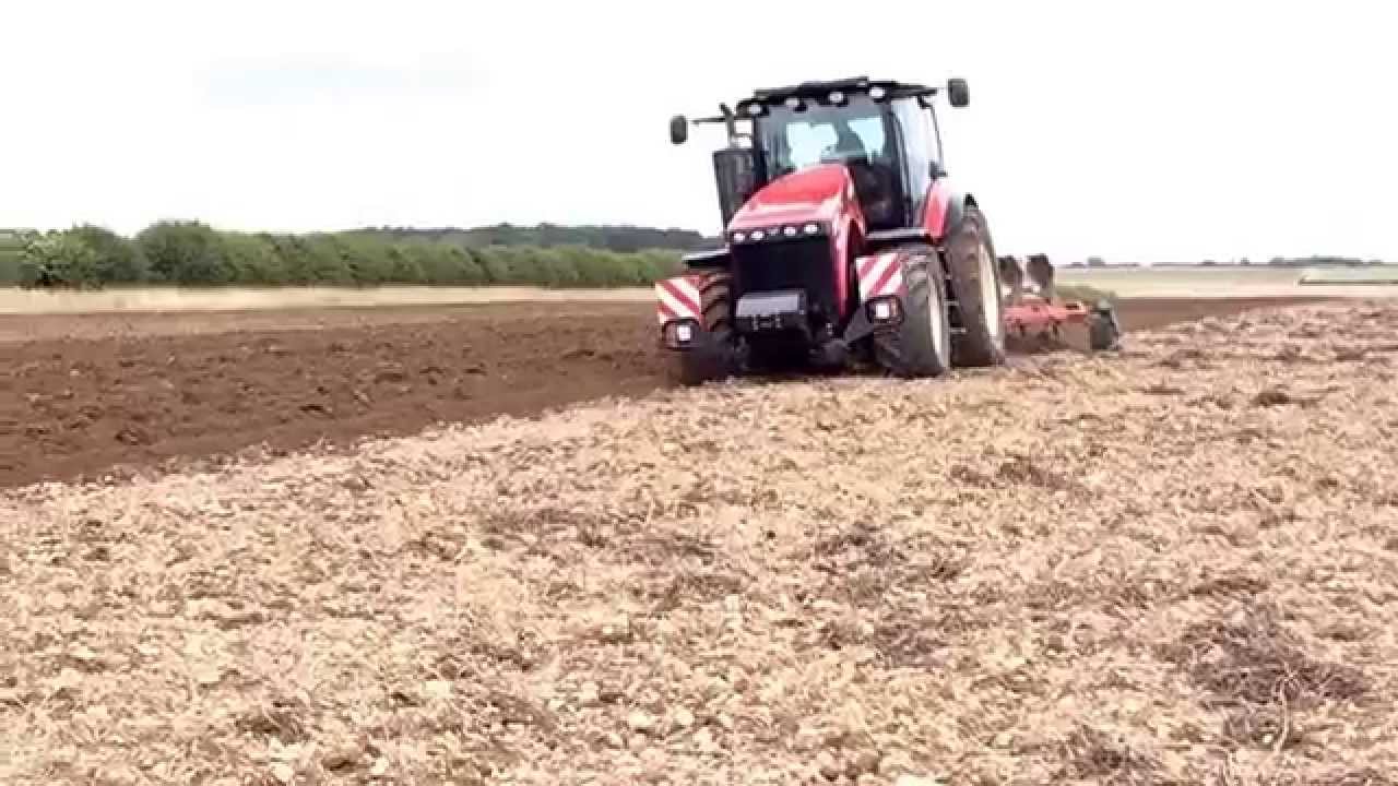 Versatile 260 ploughing in the brigg area. Lincolnshire