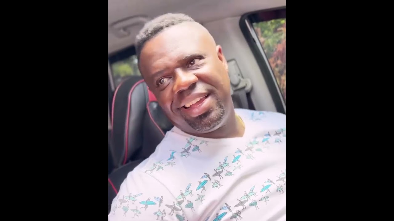 El que quiere la gallina también tiene que querer los pollitos 