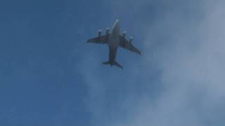 C - 17 Globe Master not a b-2 Bomber over OUR DECK.m2ts