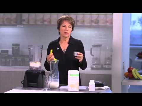 chai-tea-in-a-shake-herbalife-formula-1-chai-tea-shake-recipe-herbalife-shake-recipe-youtube