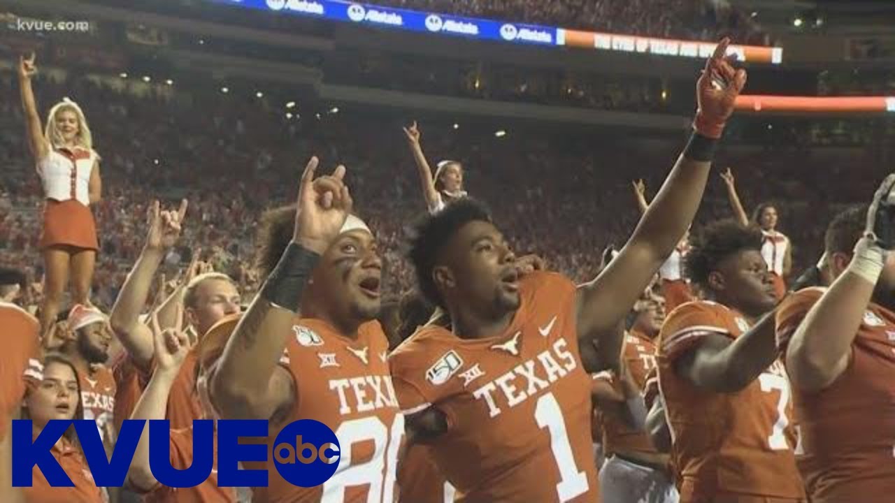 Texas football players stay on field for 'The Eyes of Texas' after win ...