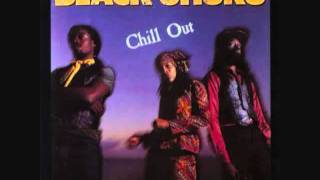Video thumbnail of "Black Uhuru - Chill out + Dub"