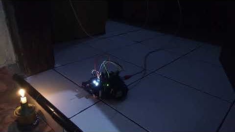 Robot Beroda Pemadam Api menggunakan Sensor Api IR Photodioda dan Android Bluetooth Kontrol