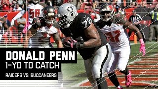 Qb derek carr drives down the field and tosses it to big man donald
penn for a touchdown! oakland raiders take on tampa bay buccaneers
during wee...