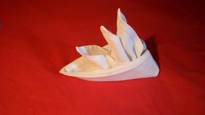 How To Fold Napkins - Bird Of Paradise (Napkin Folding Video)