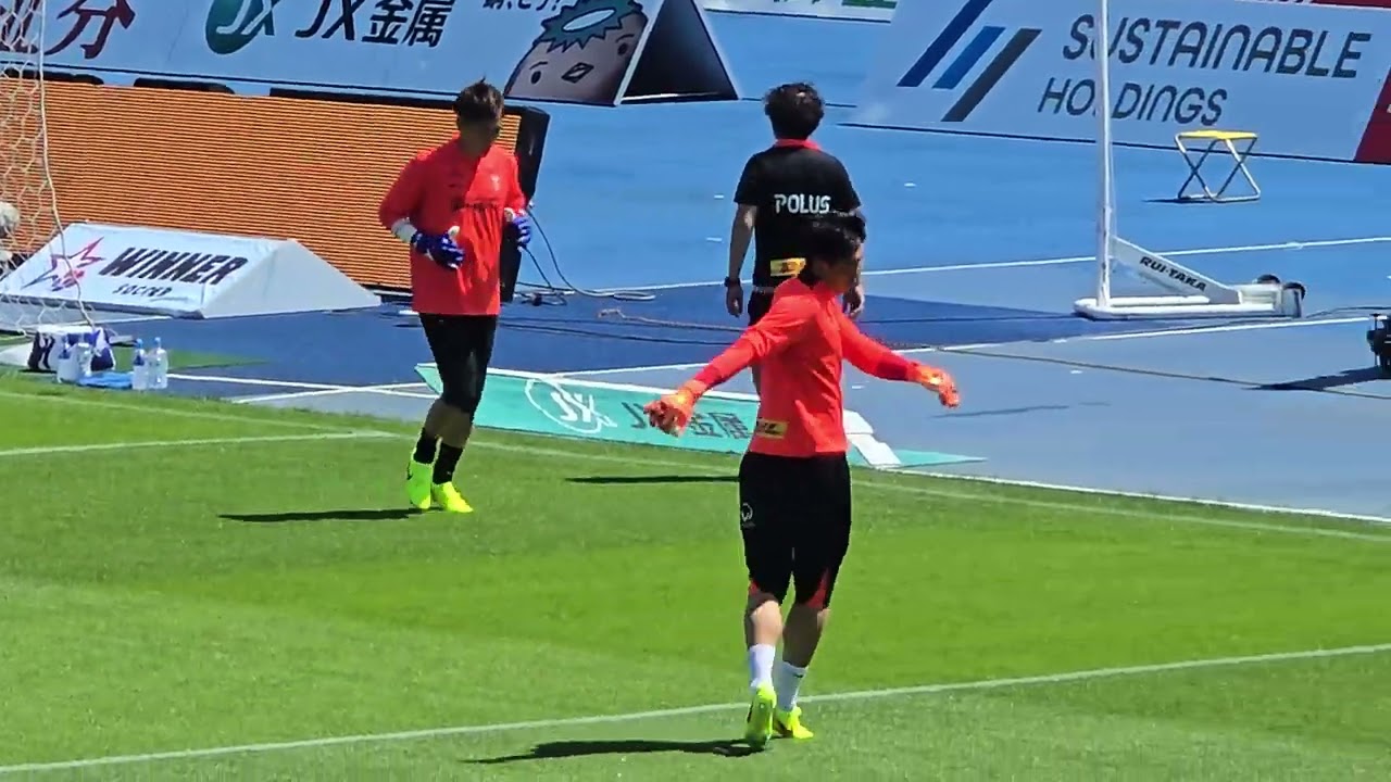 西川＆牲川、アップ開始。 浦和レッズ vs 水戸ホーリーホック 2026年5