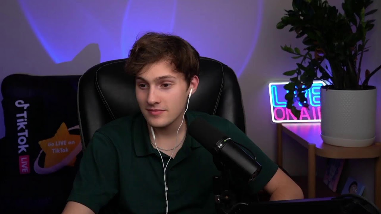 Parker Debates Trump supporters LIVE