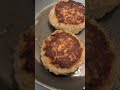 HOW TO MAKE CRAB CAKE BURGERS