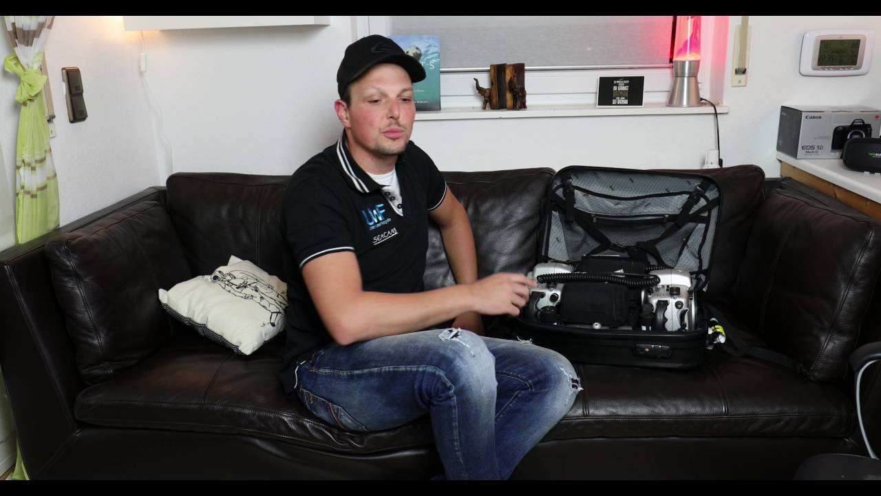 COUCHTALK #1: CABIN FEVER - HOW TO FIT THE HAND LUGGAGE | UNDERWATER PHOTOGRAPHY | TOBIAS FRIEDRICH