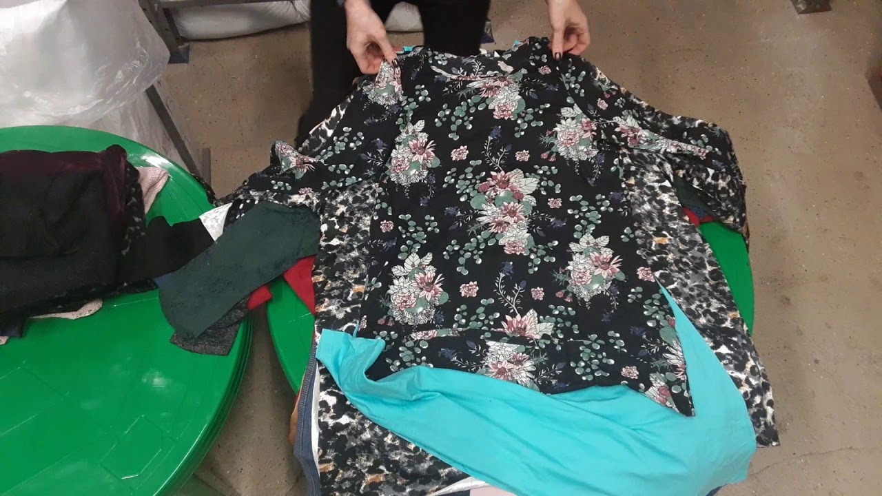 Лот: 355(1) Микс Ladies CELLBES. СТОК Большие Р-ры Цена: 15,95 евро ( 1102 руб кг) Вес : 15 кг