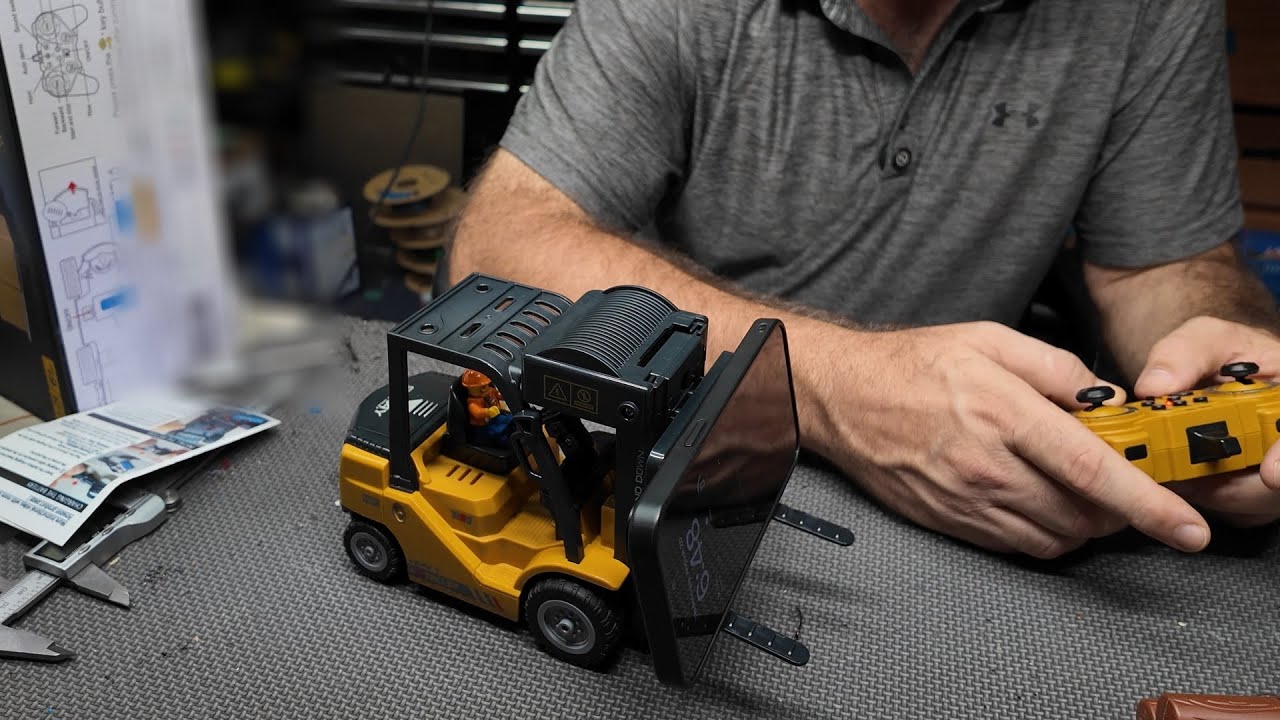 RC Forklift Truck, 2 in 1 Transform Lift Fork & Hook - YouTube