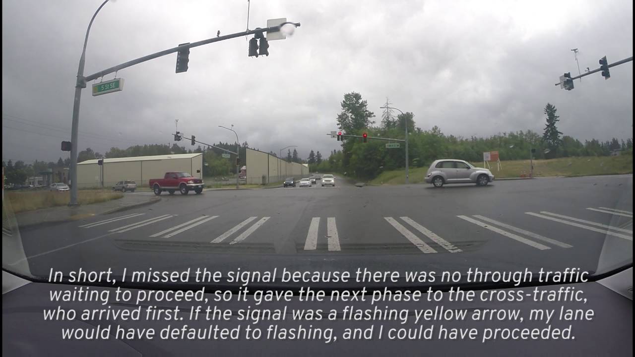 5section signal vs flashing yellow arrow Puyallup, WA YouTube