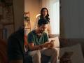 Novia Celosa Ve Mensaje en el Celular 📱😡