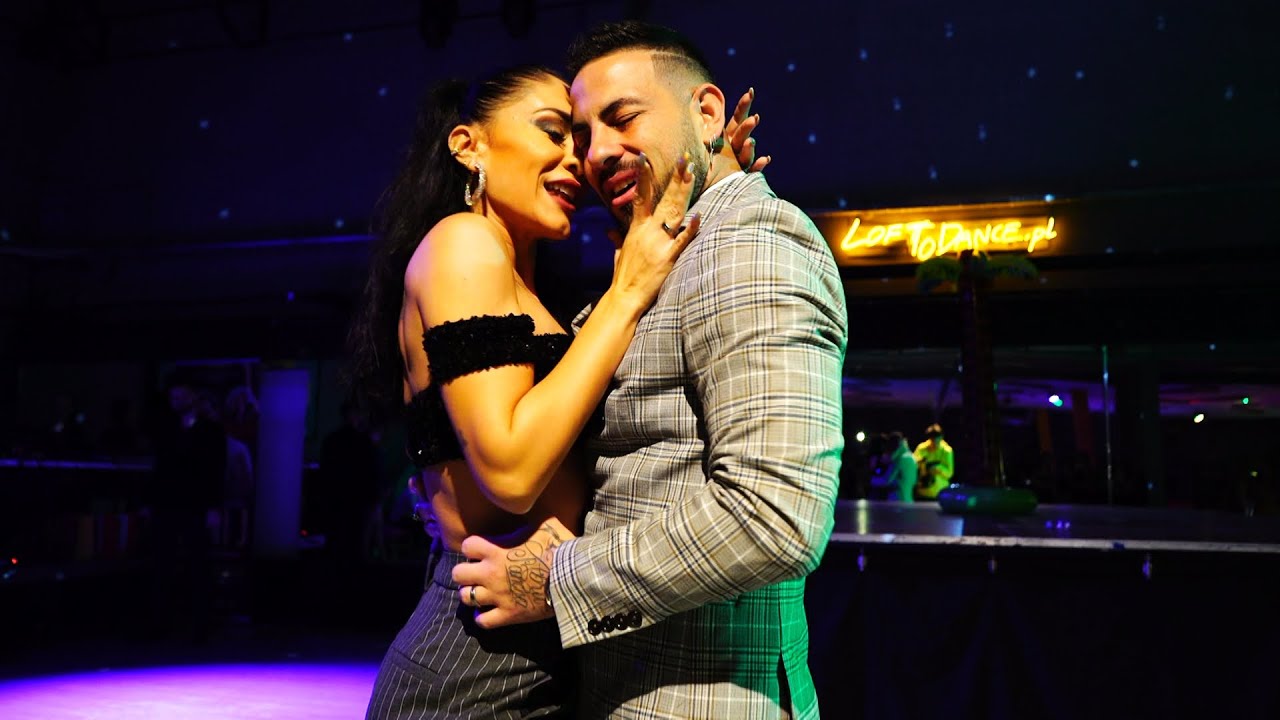 Daniel y Desiree at LOVEtoFEST 21' / dancing to surprise song