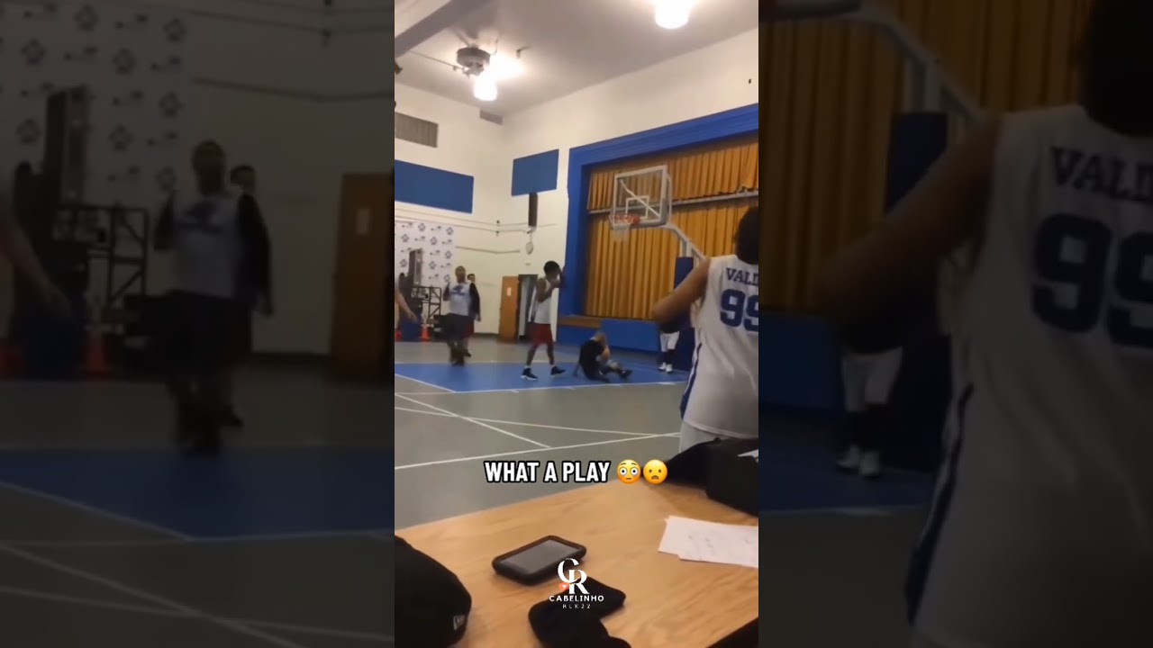 Basketball MOMENTS FUNNY 😅 #basketball #basquete #memes #skills #edit #shorts #viralshorts #viral