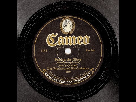 Sleduj Don Voorhees And His Orchestra - Pardon The Glove (Cameo version, HOT!!) na YouTube