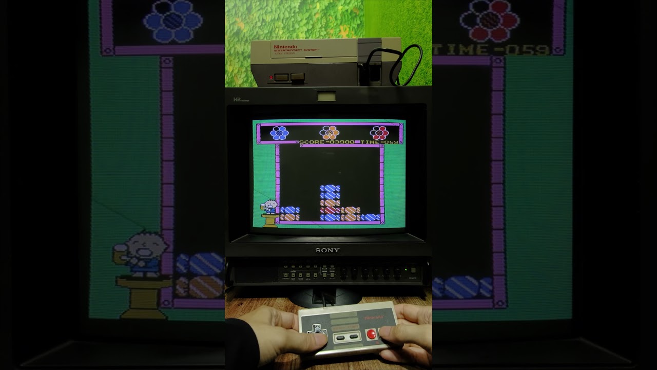 Sony PVM 14" CRT [Hello Kitty Sanrio Carnival 2 | Famicom]