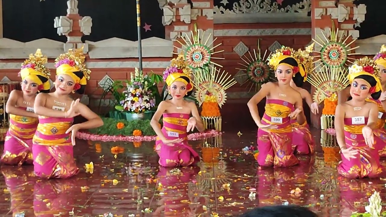 Tari Tenun by Kiran 🥰