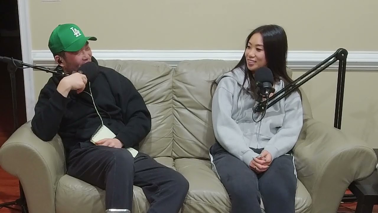 Is Your Partner's Snapchat Streak With Someone Else Of The Opposite Gender A Red Flag?