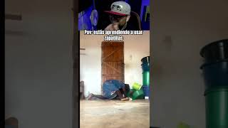 Aprendiendo a usar zapatillas #reaccionando #humor #videoreaccion #reaccion #memes