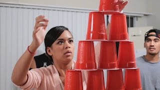 Minute to Win It: Stack Attack (Head-to-Head)