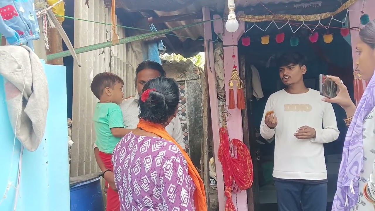 सरिता दीदी के देखो कैसे मार रहे थे वीडियो देखेंगे पता चलेआज गए थे दोस्तों बहुत झगड़ाझमेला चल रहा है