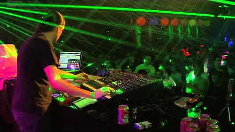 Robert Leiner - Live @ De:tuned 'Meeting of Minds'...