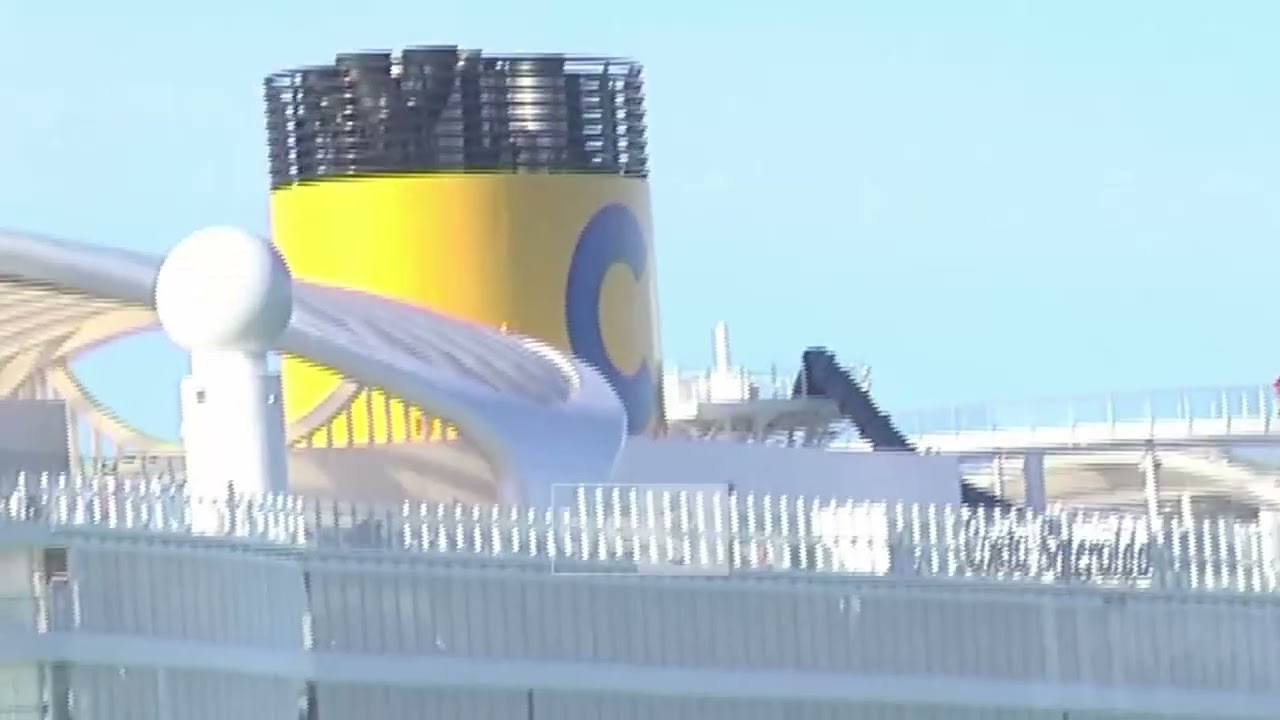 Cade dalla Costa Smeralda, tragedia al porto di Civitavecchia. Ipotesi suicidio