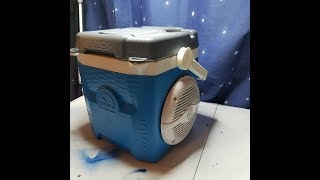 Igloo Cooler Boom Box With Bluetooth and FM Radio , ready for the beach!