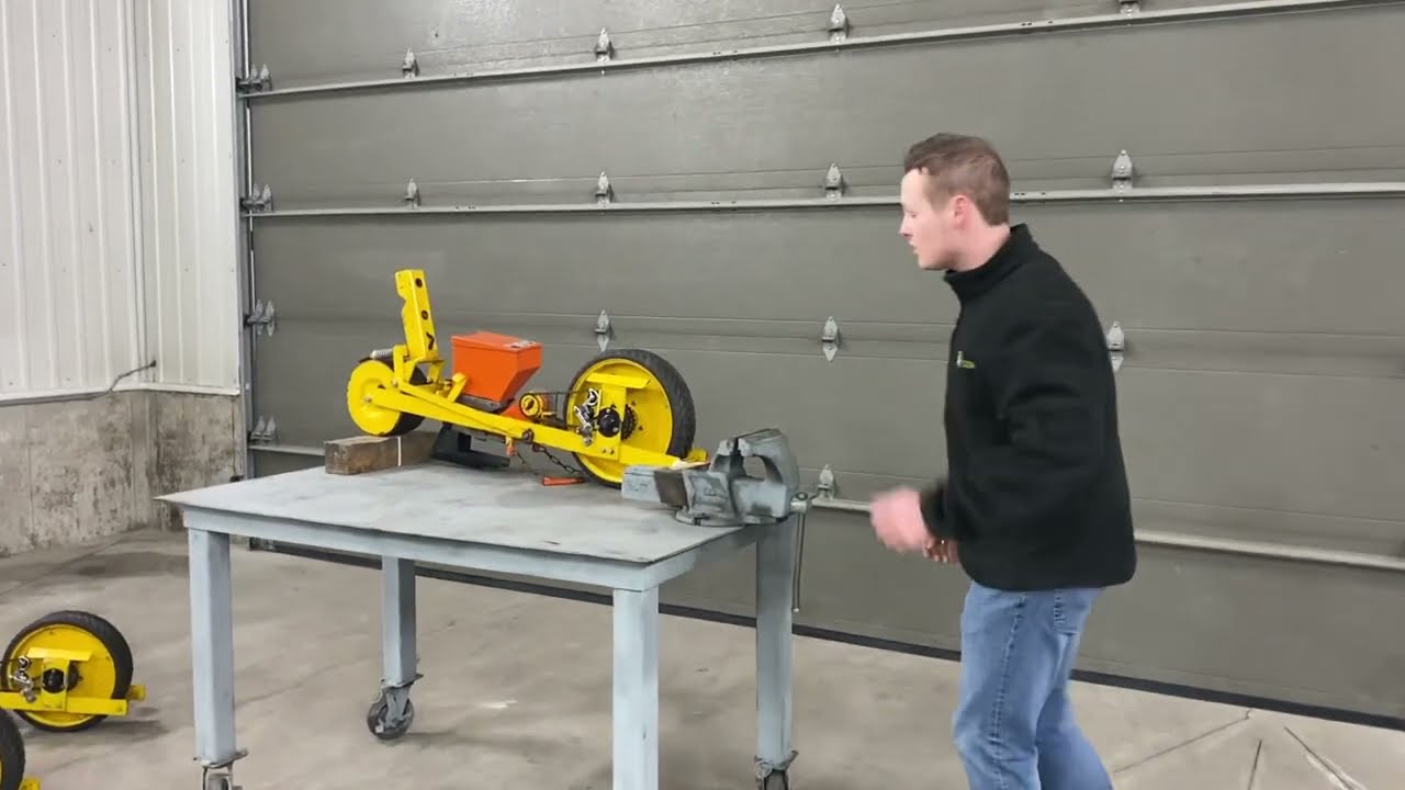 Stanhay S870 for carrot, onion, etc.