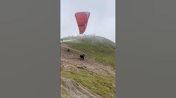 #shortvideo #mountains #reactionparagliding #birbilling #travel #paragliding #himachalpradesh