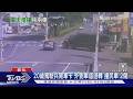 20歲駕駛兵開軍卡「外側車道迴轉」撞民車 2傷｜TVBS新聞 @TVBSNEWS01